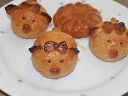 Bánh trung thu heo con