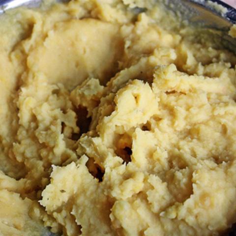 Cách làm bánh trung thu hình chú heo