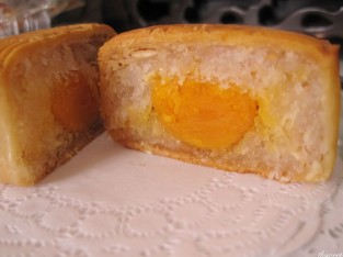 Bánh trung thu nhân dừa