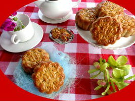 Bánh trung thu nhân khoai môn