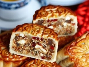 Bánh trung thu nhân thập cẩm cực ngon