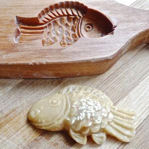 Cách làm bánh Trung thu nướng hình con cá