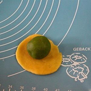 Cách làm bánh trung thu nướng hình con gà