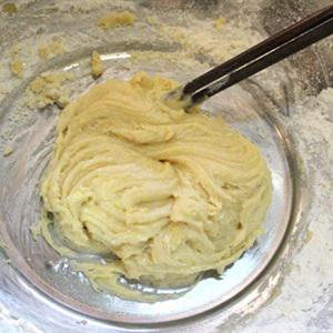 Cách làm bánh trung thu nướng hình con sóc