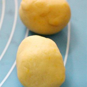 Cách làm bánh trung thu nướng hình con sóc