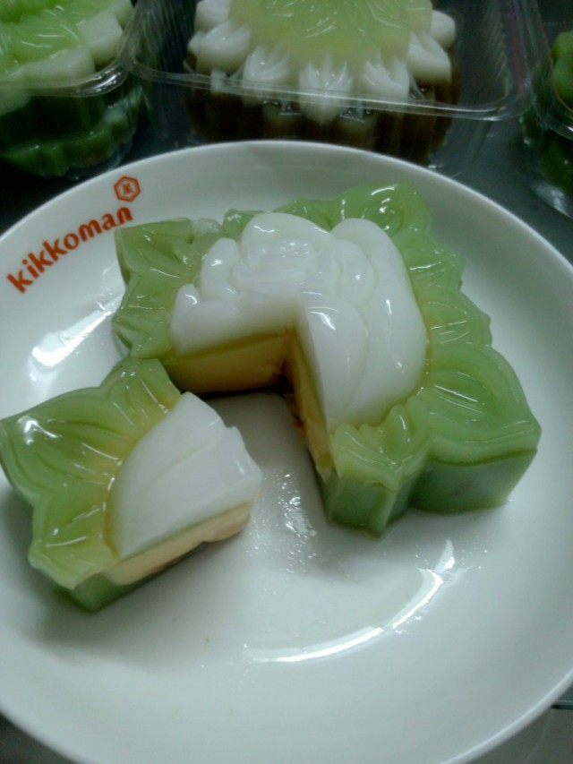 Bánh trung thu rau câu bánh flan