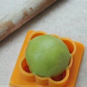 Cách làm bánh trung thu vị trà xanh