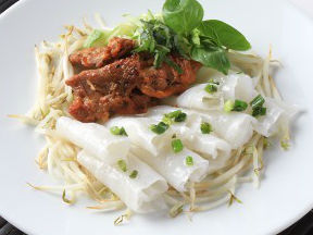 Bánh ướt thịt nướng