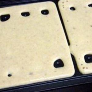 Cách làm bánh waffle dâu chuối