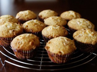 Bánh White Chocolate Muffin