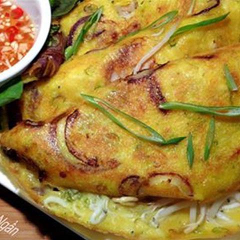 Cách làm bánh xèo cá ngần