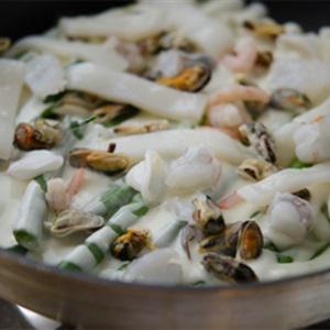 Cách làm bánh xèo hải sản