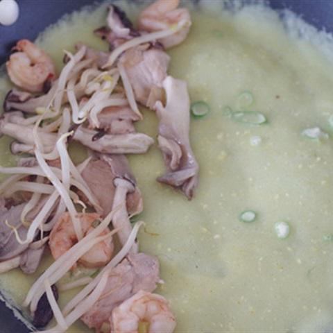 Cách làm bánh xèo nấm