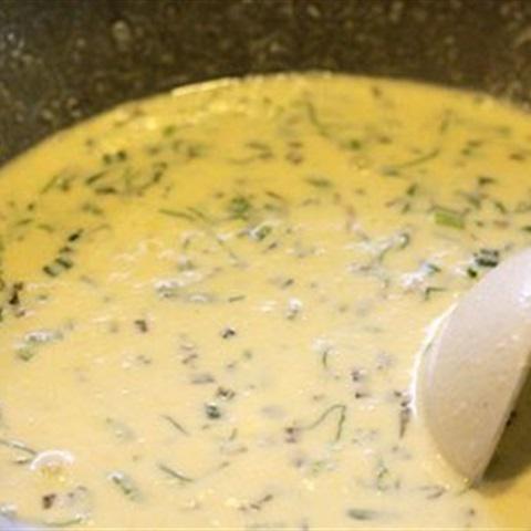 Cách làm bánh xèo nhân nấm và tôm