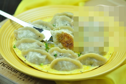 Bánh xếp  tôm thịt thơm ngon hấp dẫn