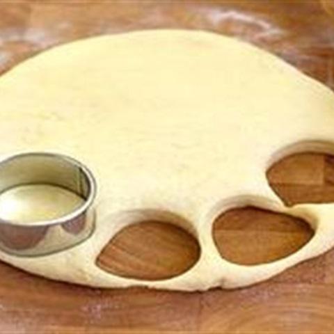 Cách làm bánh xốp cà chua