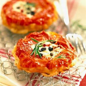 Cách làm bánh xốp cà chua