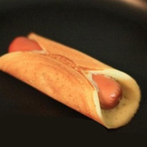 Cách làm bánh xúc xích