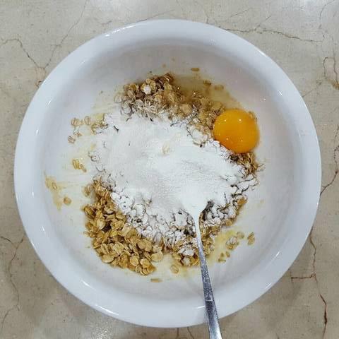 Cách làm bánh yến mạch bơ đậu phộng