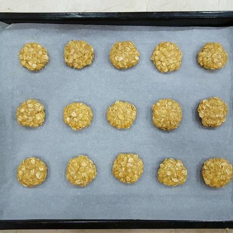 Cách làm bánh yến mạch bơ đậu phộng