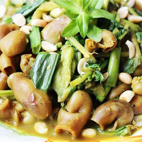 Cách làm bao tử cá basao xào nghệ