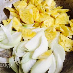 Cách làm bao tử heo xào thơm