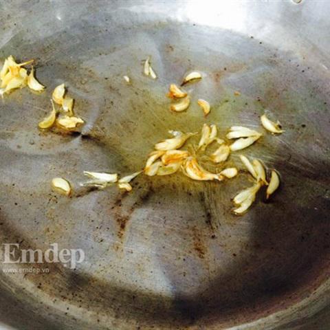 Cách làm bao tử heo xào thơm