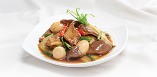 Bao tử kho dưa cải trứng cút