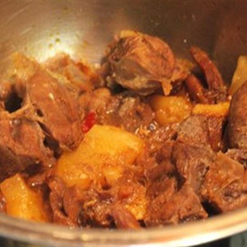 Cách làm bắp bò kho dứa