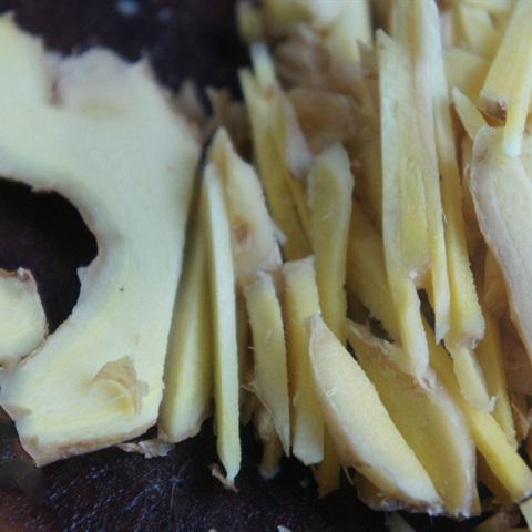 Cách làm bắp bò kho khô