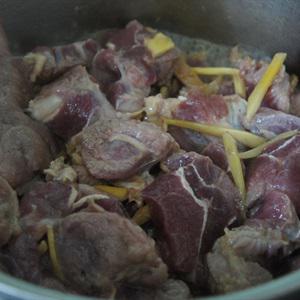 Cách làm bắp bò kho khô