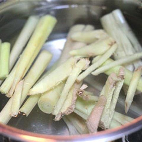 Cách làm bắp bò luộc gừng sả