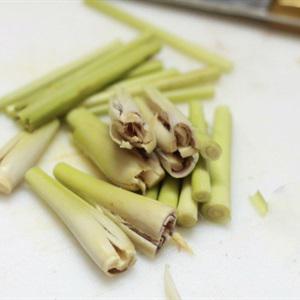 Cách làm bắp bò luộc nước mắm