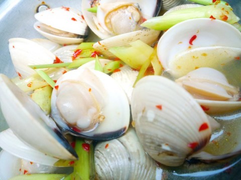 Bắp bò tơ xào sa tế