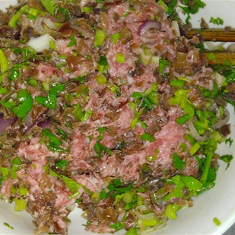 Cách làm bắp cải cuộn thịt nấm