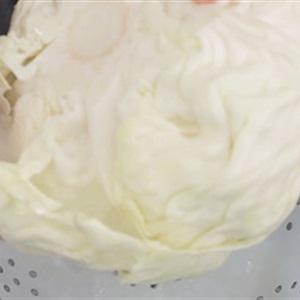 Cách làm bắp cải cuộn tôm hấp