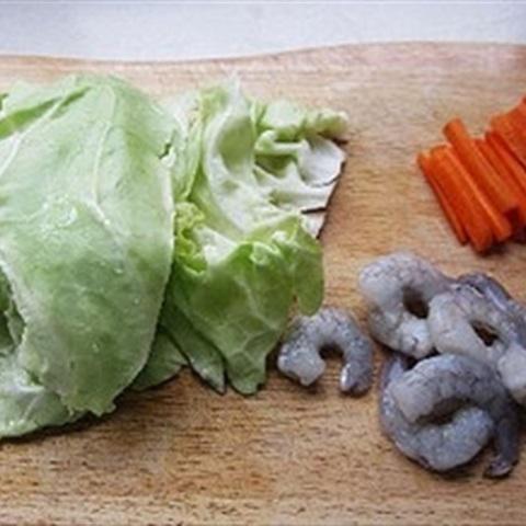 Cách làm bắp cải cuộn tôm