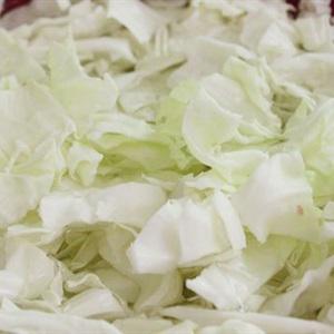 Cách làm bắp cải xào kiểu Thái