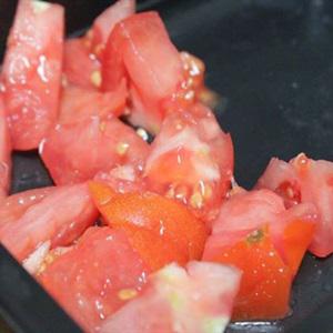 Cách làm bắp cải xào kiểu Thái