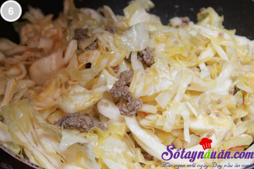 Bắp cải xào thịt bò kiểu Thái