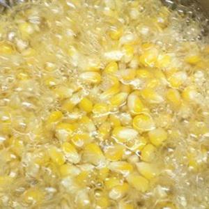 Cách làm bắp chiên trứng muối