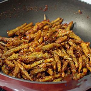 Cách làm bắp chuối kho cay