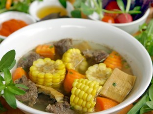 Bắp hầm thịt bò