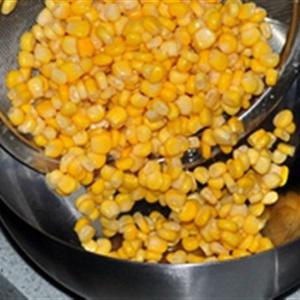 Cách làm bắp mỹ chiên trứng muối