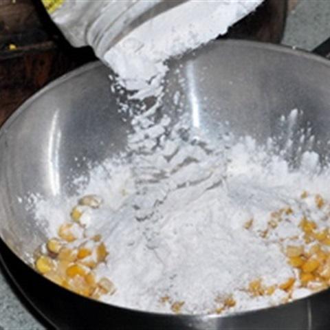 Cách làm bắp mỹ chiên trứng muối