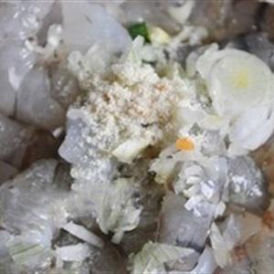 Cách làm bắp non cuộn tôm nướng