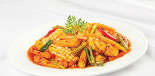 Bắp non xào mực cay