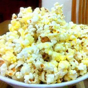 Cách làm bắp rang bơ bằng nồi cơm điện