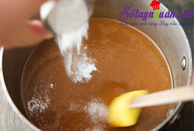 Bắp rang bơ caramel tự làm cực dễ cực ngon