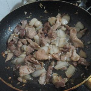 Cách làm bắp xào thịt heo